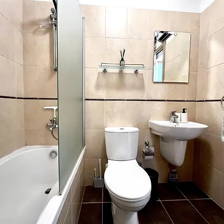 Chromata Lagoon Apartment