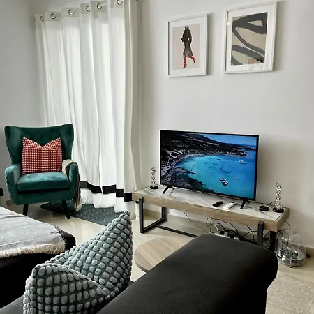 Chromata Lagoon アパート プロタラス