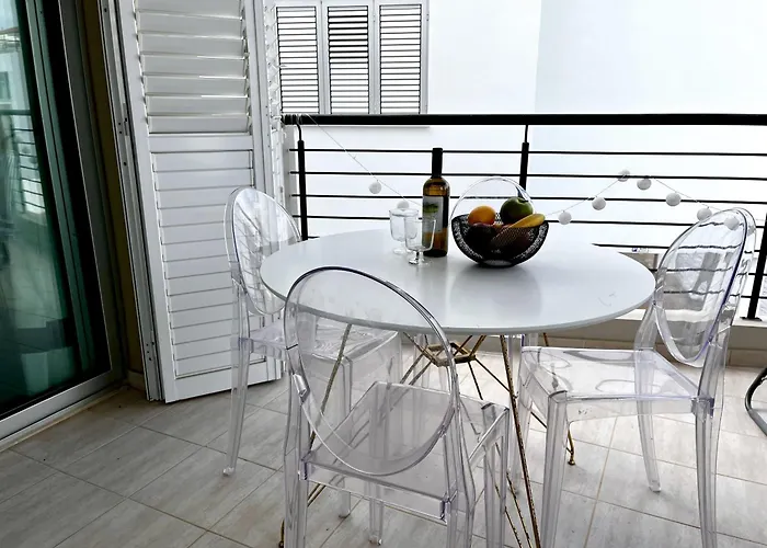 Chromata Lagoon 프로타라스